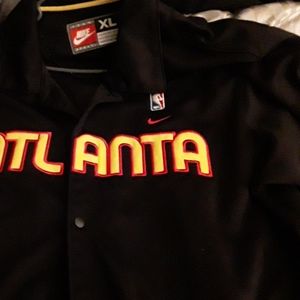 Atlanta basket warm up shirt